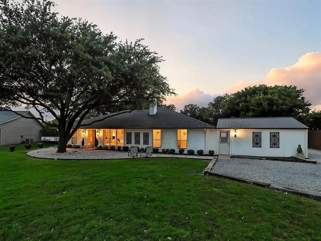 Photo - 16485 Red Wood Cir N