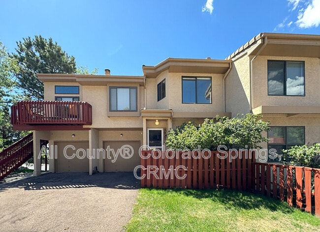 Building Photo - 2027 Bristlecone Dr