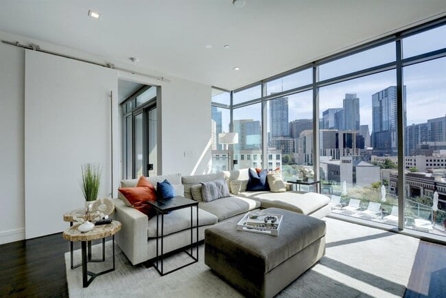 Photo - 501 West Ave Unit 703