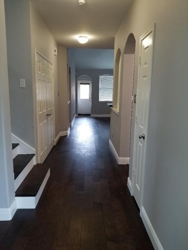 Photo - 6310 Wilshire Fern