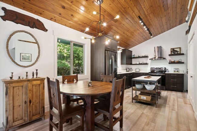 Photo - 2 bedroom, 1 bath house with Whitefish Lak...