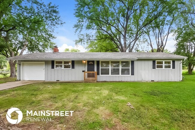 Building Photo - 12500 E 54th Terrace