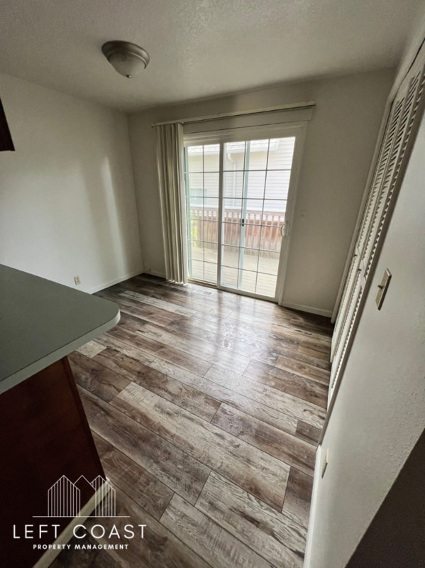 Photo - 1690 NW 36th St