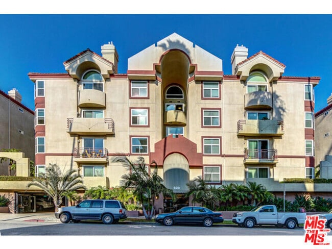 Building Photo - 620 S Gramercy Pl Unit 102 Rental