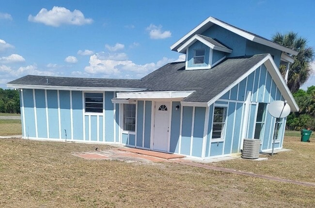 Photo - 19505 NW 80th Dr
