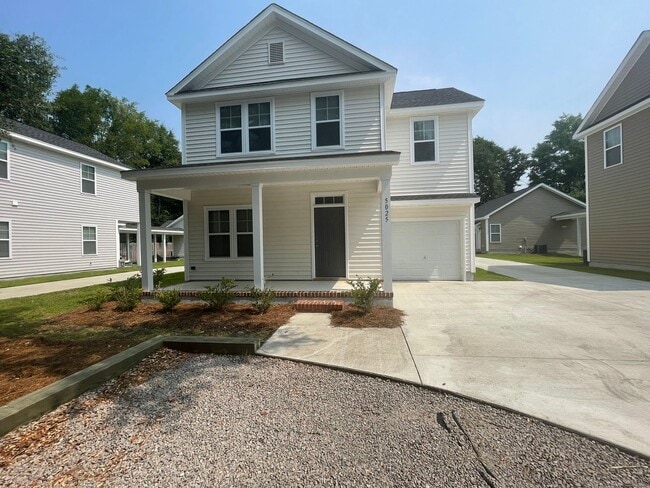 Student Friendly 3 Bedroom Single Family Home - Student Friendly 3 Bedroom Single Family Home