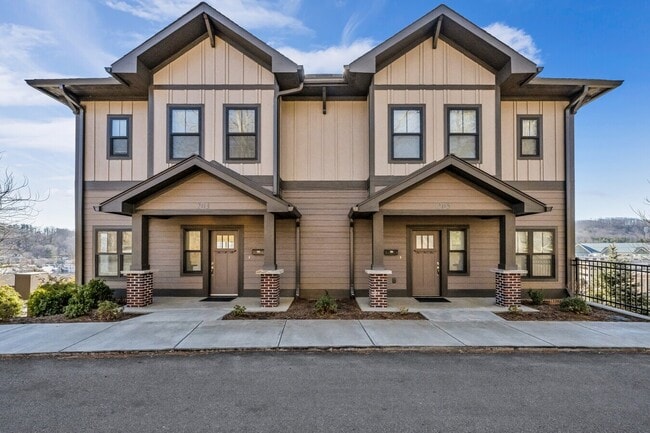 Right unit - 205 Wallace Cir