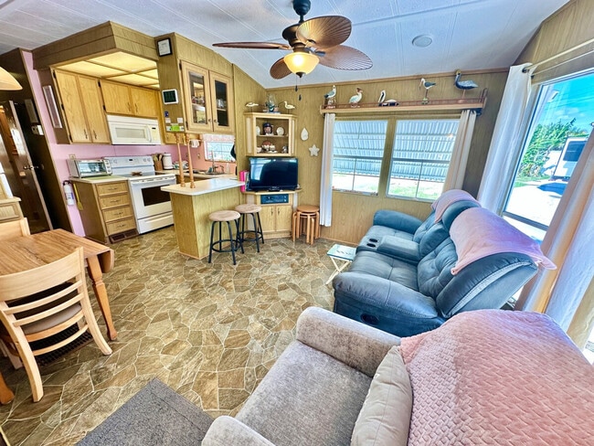 Photo - 2139 Nettles Blvd Unidad SI ID1537489P