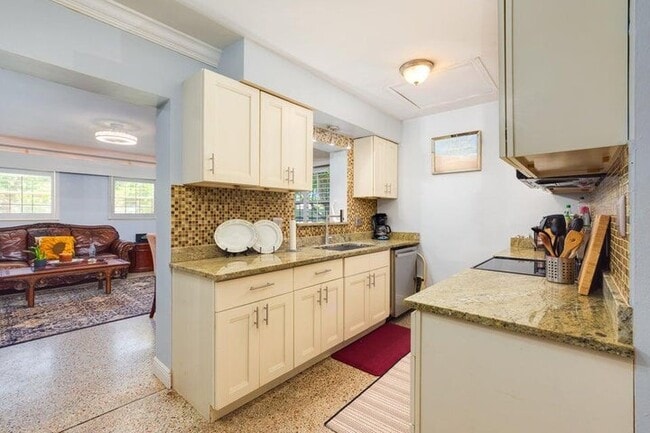 Photo - 145 SE 3rd Ave