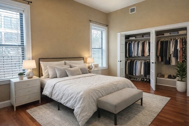 Photo - 21 Worthington St Unit 2