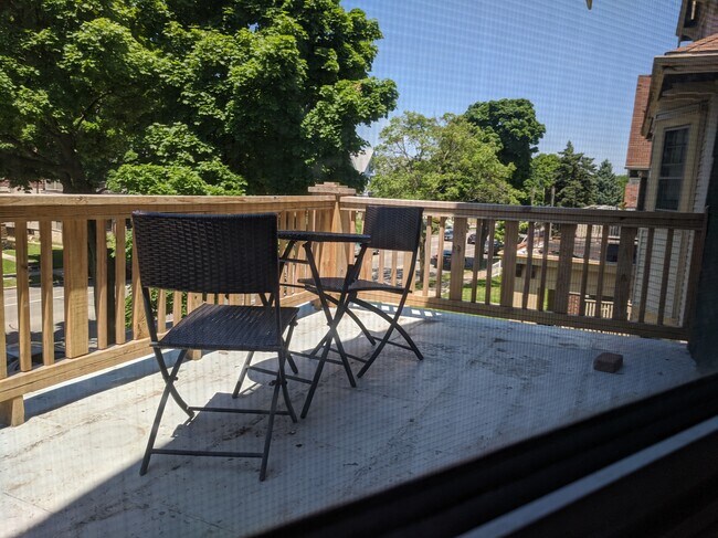 Photo - 3330 N Oakland Ave