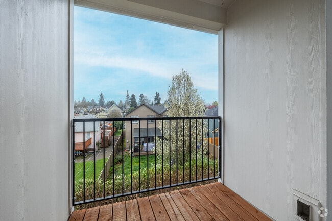 1BR, 1BA - 626SF - Balcony