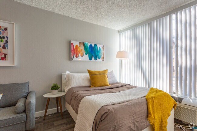 Studio - 330 SF