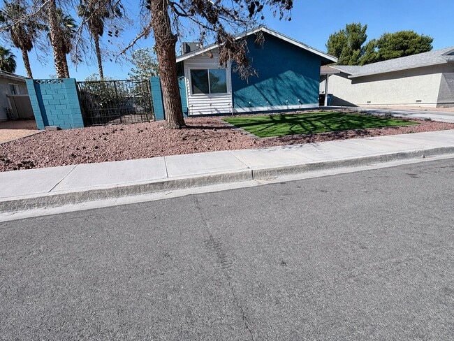 Photo - 6300 Espinosa Ave