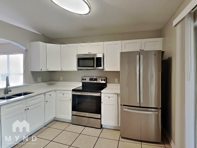 Photo - 18012 Birdwater Dr