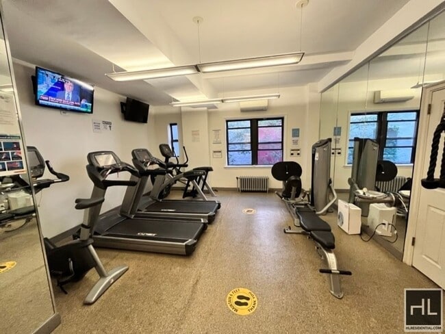 Photo - AMSTERDAM AVENUE Unit 6D