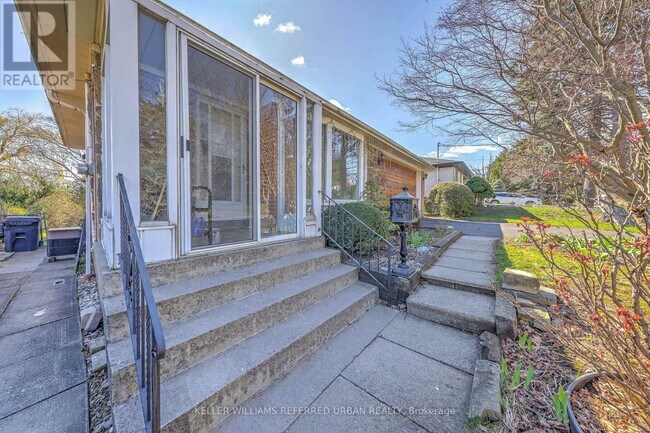 63 Hopperton Dr