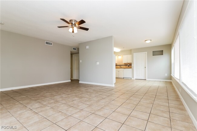 Photo - 1450 Mandel Rd