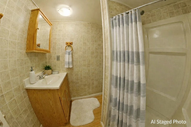 Building Photo - 1601 Leavenworth St Unit 2