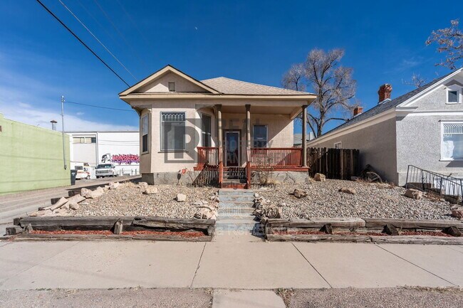 Building Photo - 1210 N Elizabeth St