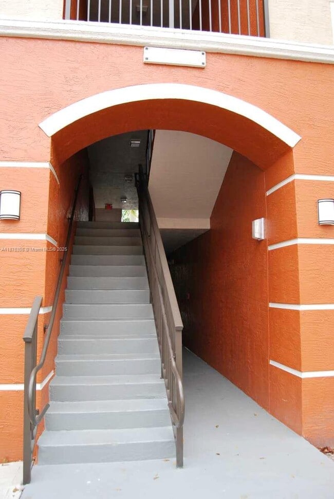 Photo - 4175 N Haverhill Rd Unit 911