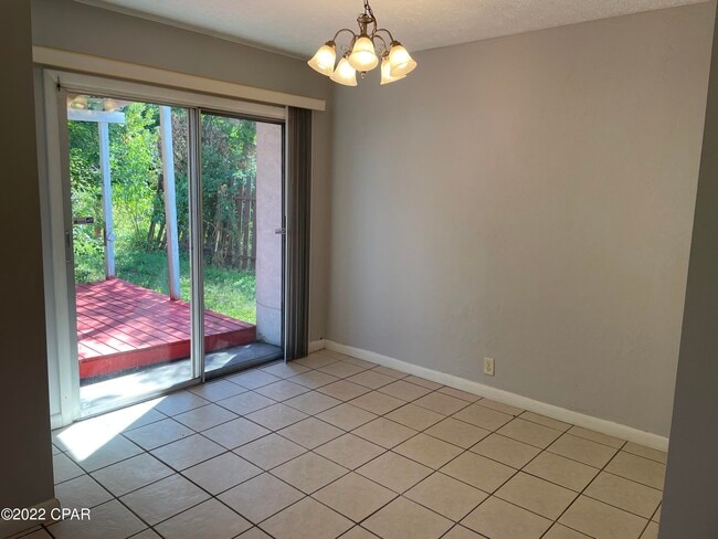 Photo - 1510 Clay Ave