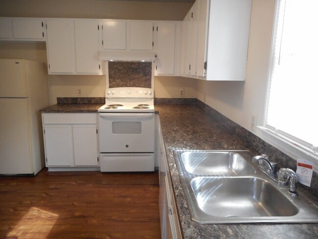 1116 Camden Ave Unit 102