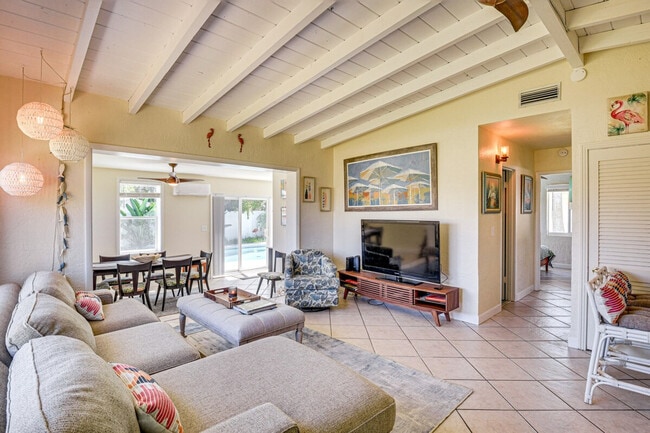 Photo - 103 Essex Dr Unidad ID1386079P