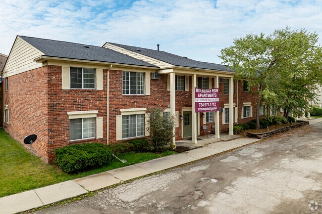 Mulberry Rows - Mulberry Row Apartments