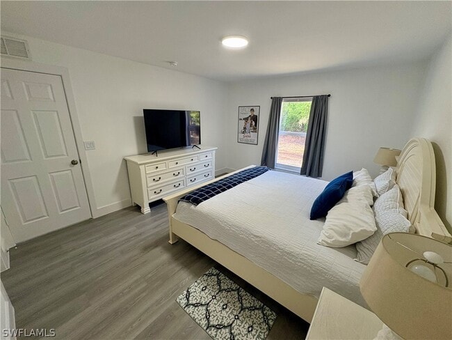 Photo - 6018 Lacota Ave