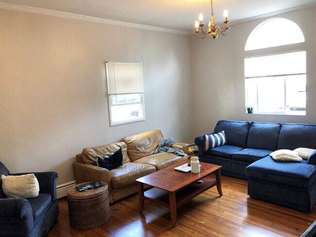 Photo - 15 Ashford St Unit 1