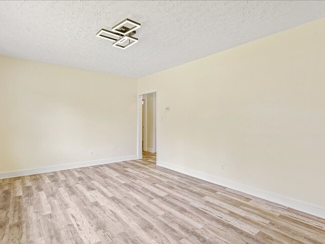 Photo - Luxury Remodeled 4 Bedrooms 2 Full Baths