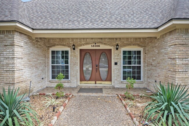 Building Photo - 15106 Dawnbrook Dr Rental