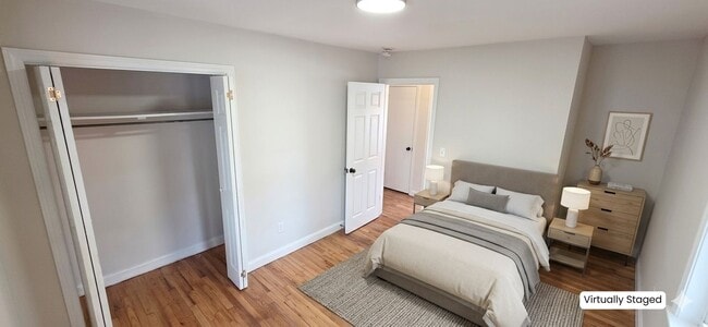 Photo - 2076 Seneca Dr