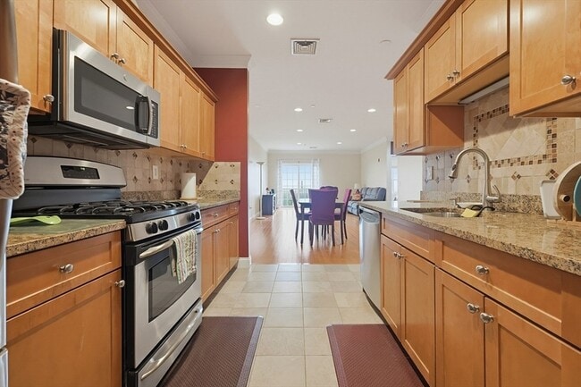 Photo - 142 Bigelow St Unit 304