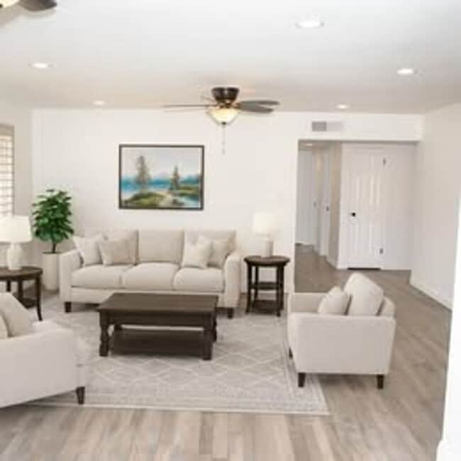 Photo - 3 BEDROOM 2 BATHS WITH A POOL FREE RENT W/ APPROVED CREDIT