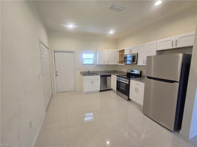 Photo - 3120 29th St SW