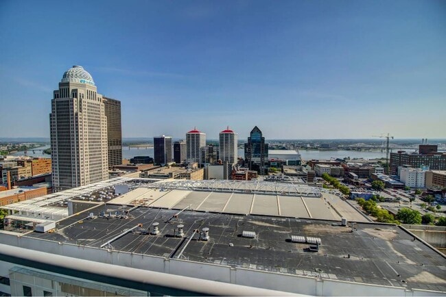 Photo - The Residences at OMNI Louisville