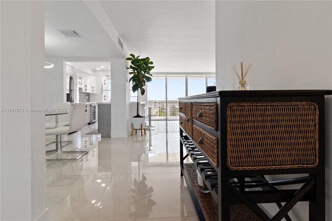 Photo - 18081 Biscayne Blvd Unit 801