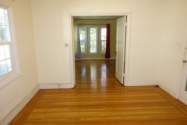 2573 Virginia St Unidad B