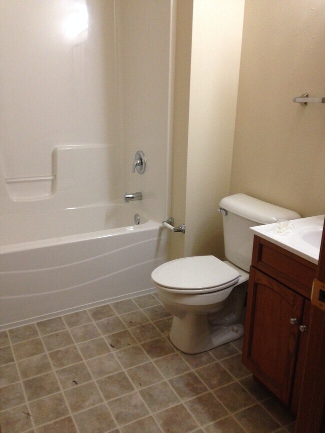 Photo - 1128 W Florence St