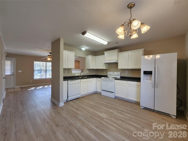 Photo - 1445 Matthew Allen Cir