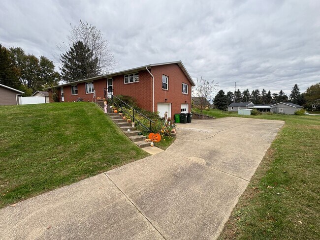 Photo - 3 Bed in Wooster