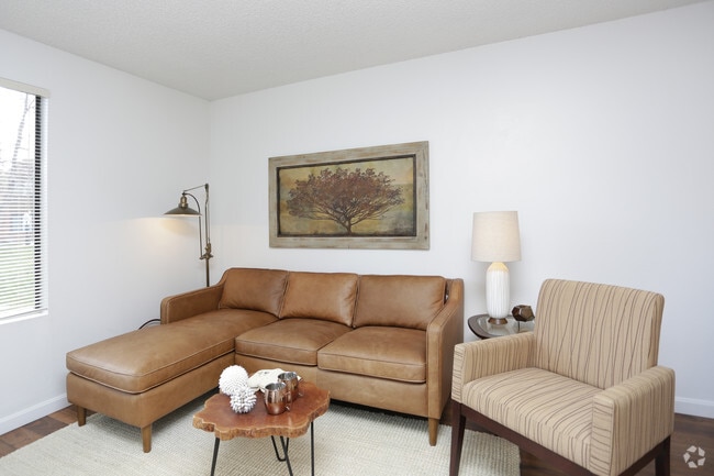 Studio, 1BA - 326 SF