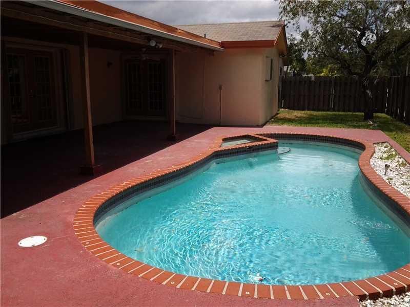 Photo - 9620 NW 42nd Ct