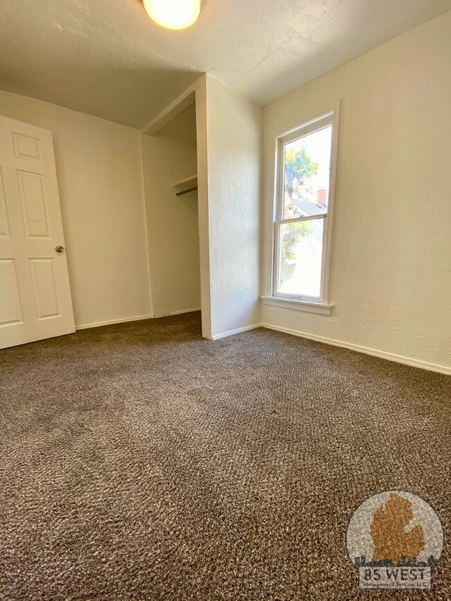 1247 Quarry Ave NW Unidad 2