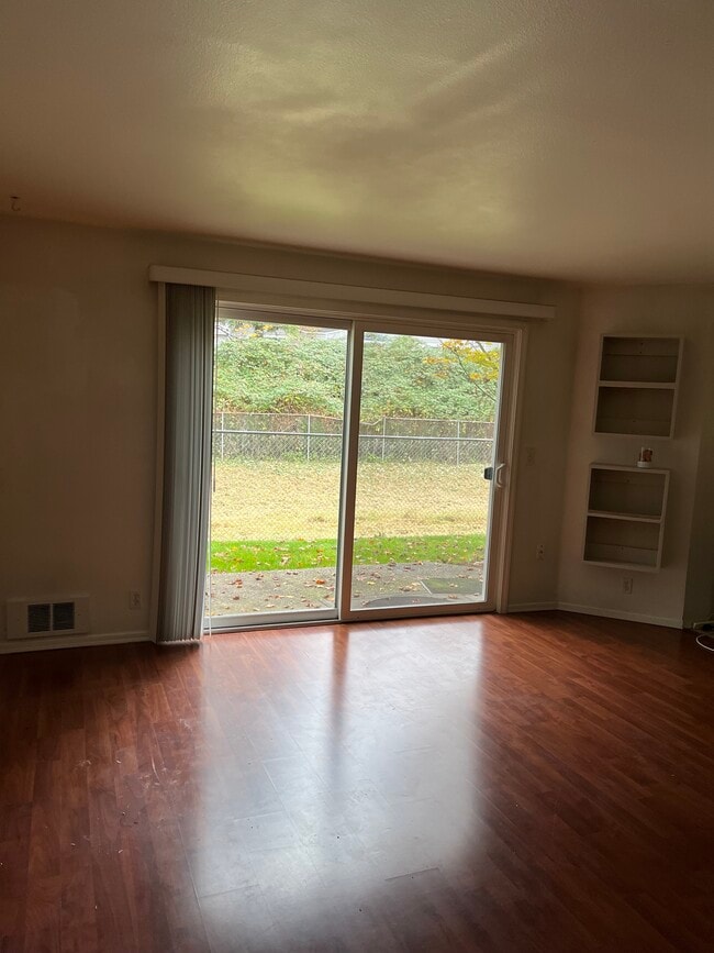 Photo - 1526 192nd St SE Unit D3