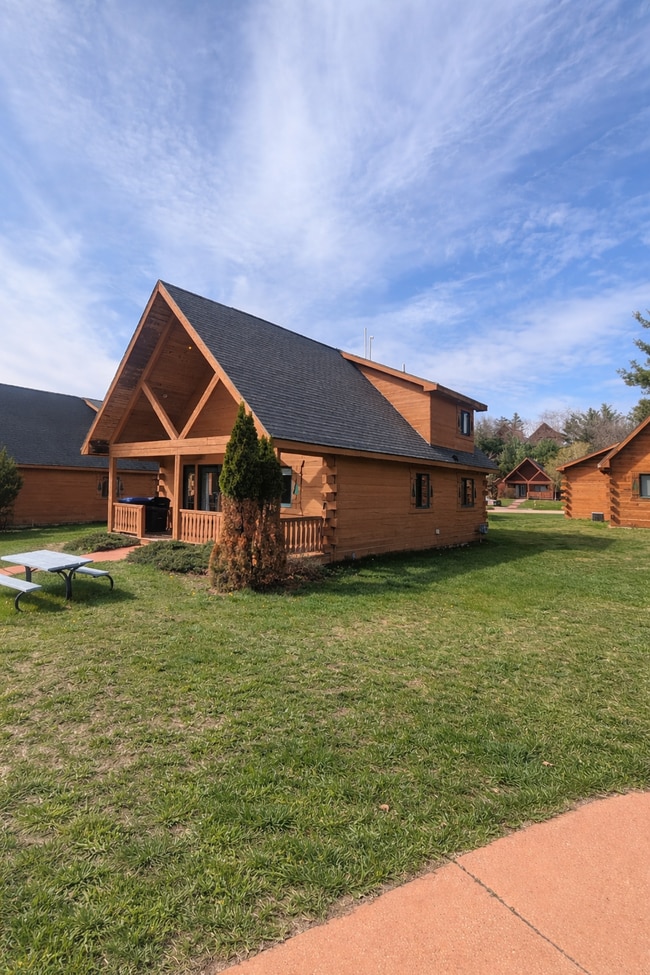 Photo - 721 Skatepark Court