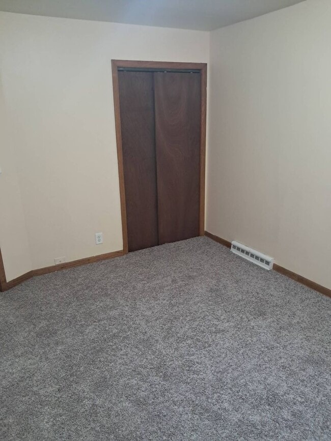 Photo - 6443 N 54th St