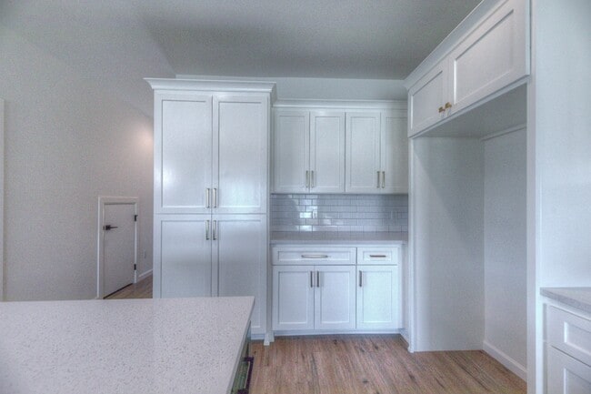 Photo - 2819 E 81st Pl